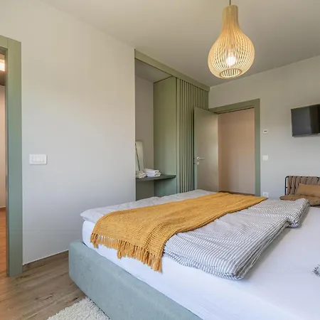 3 Bedroom Lovely In Hum