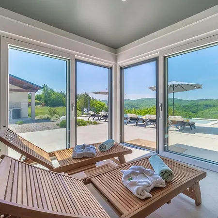 3 Bedroom Lovely In