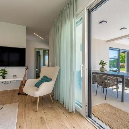3 Bedroom Lovely In